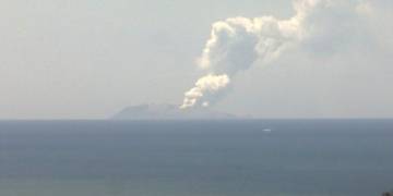 Search and rescue operation underway after New Zealand volcano eruption