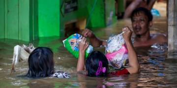Death toll rises to 26 in Indonesia’s worst flash flooding in years