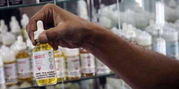 Trump says government may pull some flavoured vapes from market