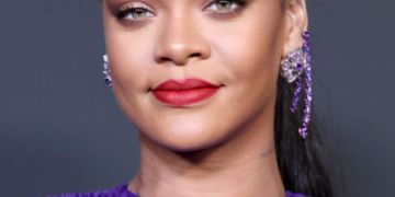 Rihanna Gives Inspiring Social Justice Speech At 2020 NAACP Image Awards