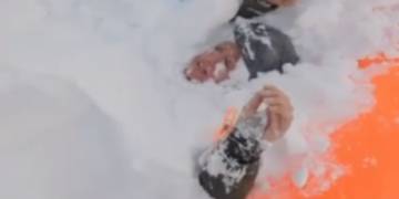 Watch harrowing rescue of women buried by avalanche