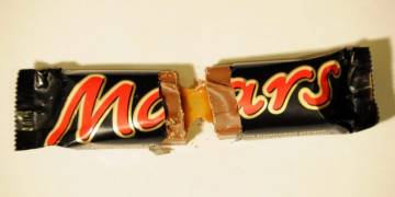 Irish inmates trade hostage for Mars bar after 5-hour prison standoff