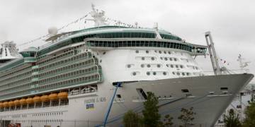 Grandfather of toddler who died in cruise ship fall to change plea to guilty