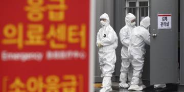 Coronavirus worries grow globally as scientists race to find treatment
