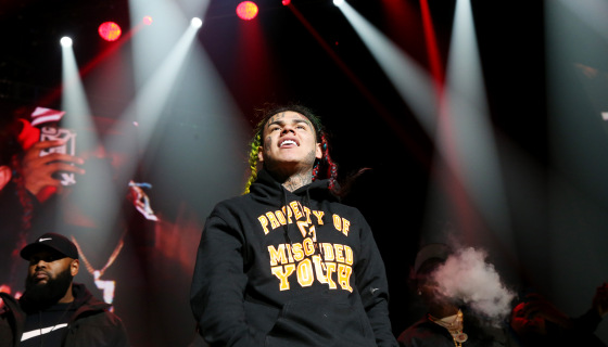 Close Call: Tekashi 6ix9ine Scrams From Long Island House After Thirsty Fan Exposes His Address [Video]
