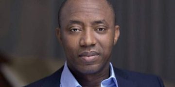 Federal Government orders the release of Sambo Dasuki & Omoyele Sowore