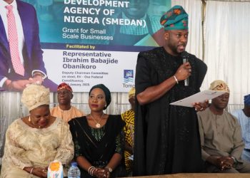 Ibrahim Babajide Obanikoro offers Financial Grants to Petty Traders in Eti-Osa to affirm his Commitment to Development