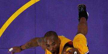 Obama, Trump, Ellen – Tributes Pour in for Basketball Legend Kobe Bryant