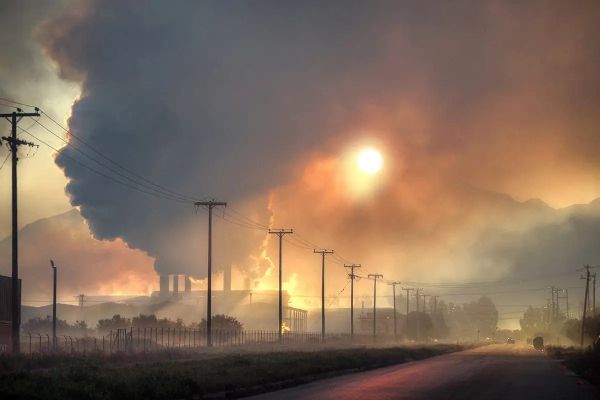 Record-breaking hot years look set to continue through the next decade