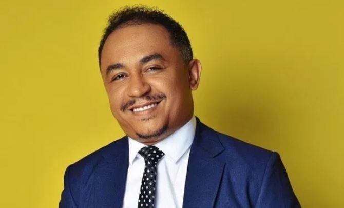 Web Users Knock Daddy Freeze For Flaunting ‘His Poverty’ On Twitter