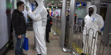 China Counts 170 Virus Deaths, New Countries Find Infections