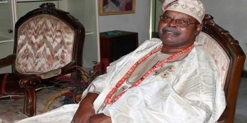 Sports Minister pays tributes to Alex Akinyele