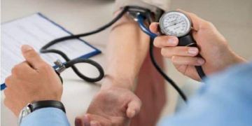Spending long hours in office may up hypertension risk
