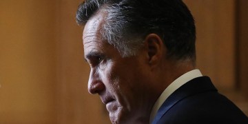 Mitt makes his move